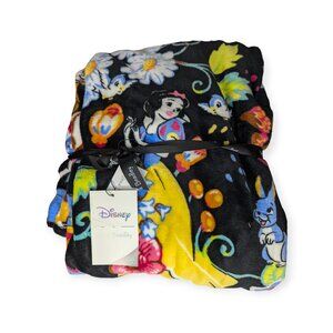 Vera Bradley X Disney Classics on the Green 80" x 50" Soft Fleece Throw